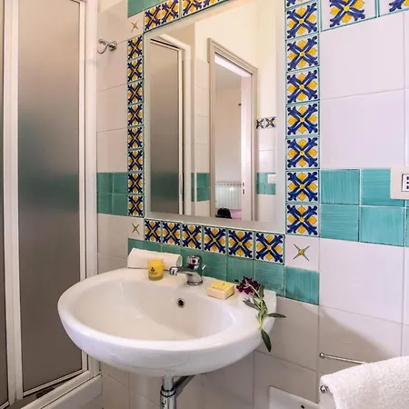 Torremerlata Bed & Breakfast 3*