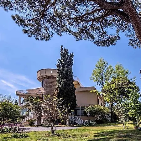 Torremerlata Bed & Breakfast